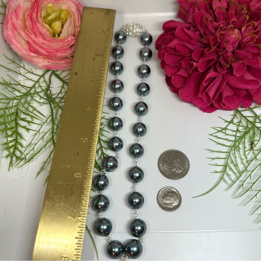 NEW⚜️Gray Pearl Hand Wired Necklace - Picture 5 of 5